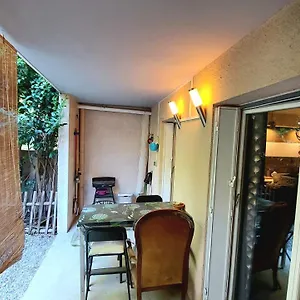 https://au-pagnol.fr-provencehotel.com